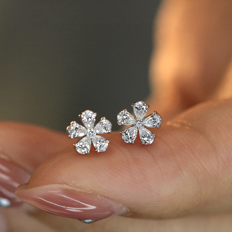 Aazuo 고급 주얼리 18K 오리지널 화이트 골드 천 - Diamond Stud Earrings 리뷰 및 가격